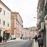 Apartment Martim Moniz - By Lu Holidays *