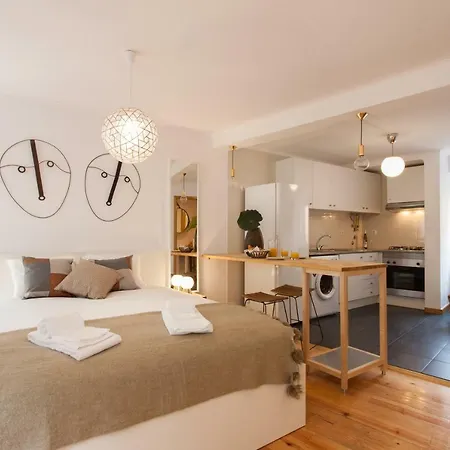 Martim Moniz - By Lu Holidays Appartamento Lisbona