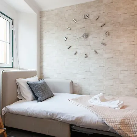 Martim Moniz - By Lu Holidays