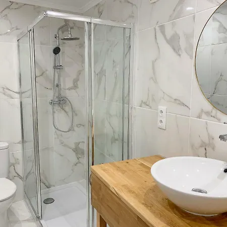 Martim Moniz - By Lu Holidays * Lisboa