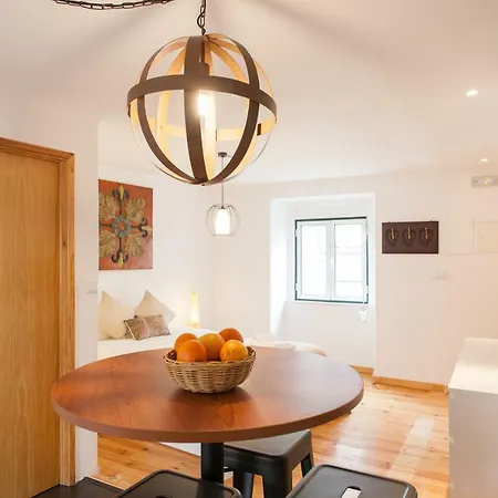 Apartment Martim Moniz - By Lu Holidays *